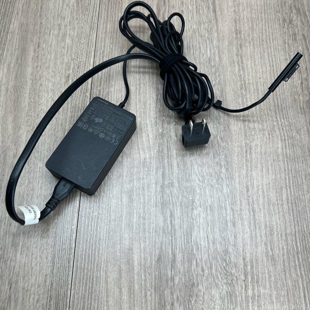 Microsoft Surface Pro3 Charger Adapter 1625 12V 2.58A 36W OEM Power Supply Black